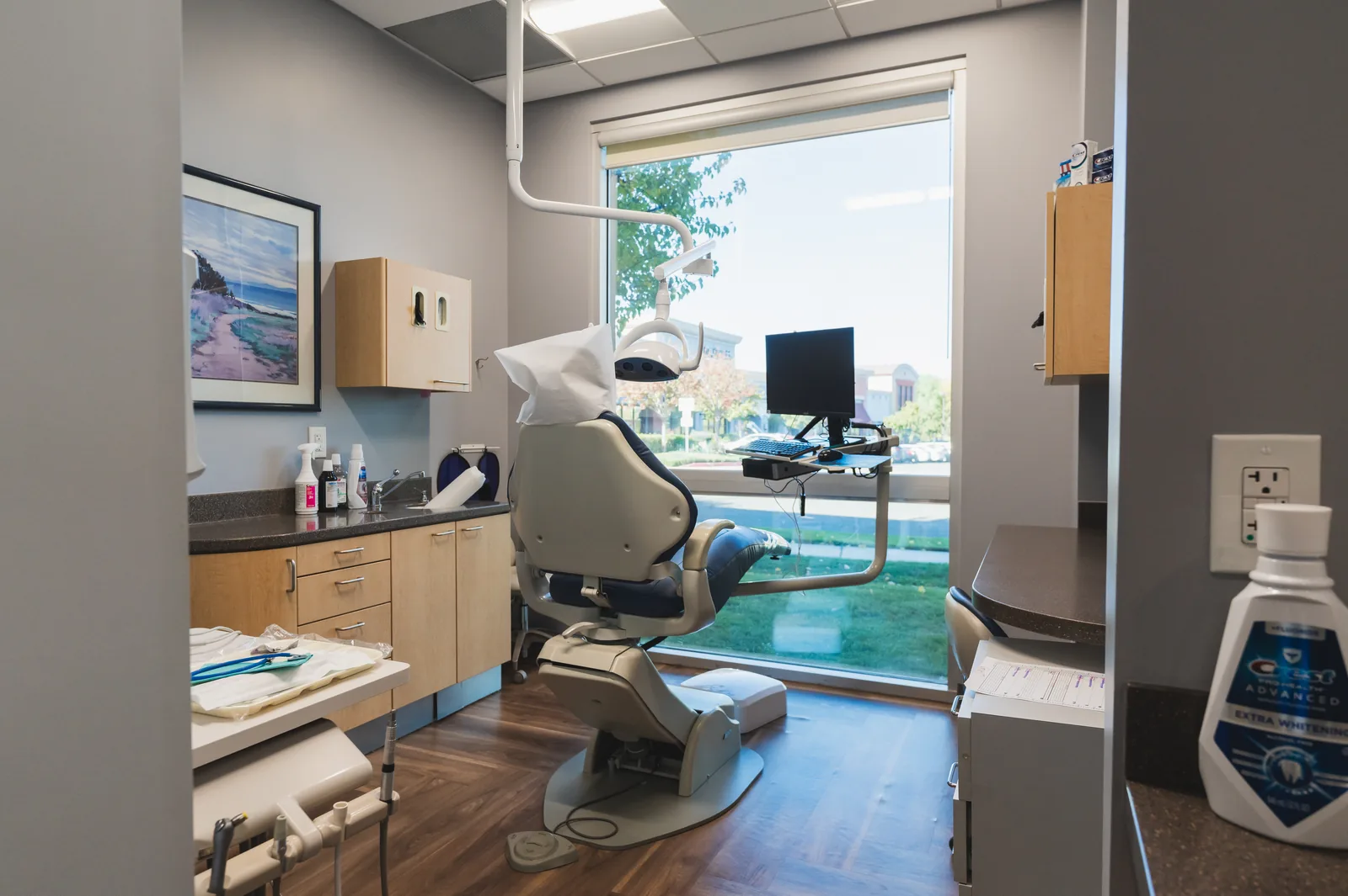 Treatment room at Valencia Emergency Dentist in Valencia, CA